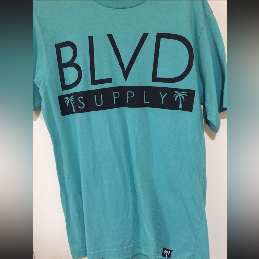 BLVD Supply Tee